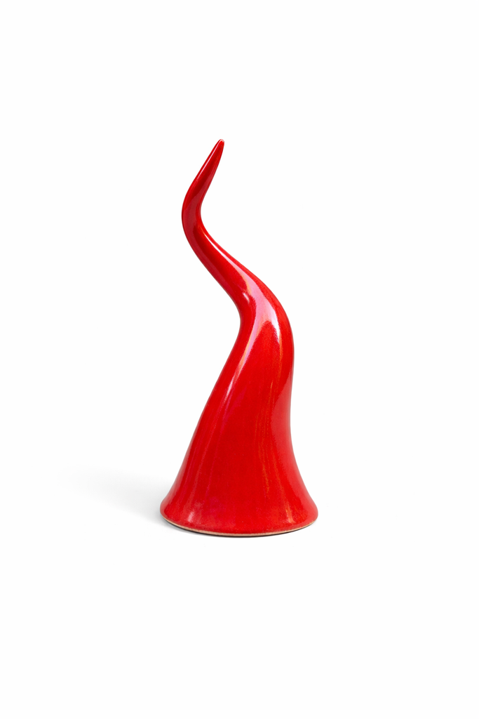 Cuerno Rojo - Escultura de terracota vidriada