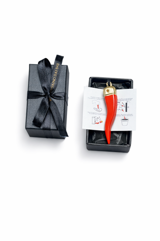 Corno Portafortuna con Corona Squadrato – Dipinto – 6 cm