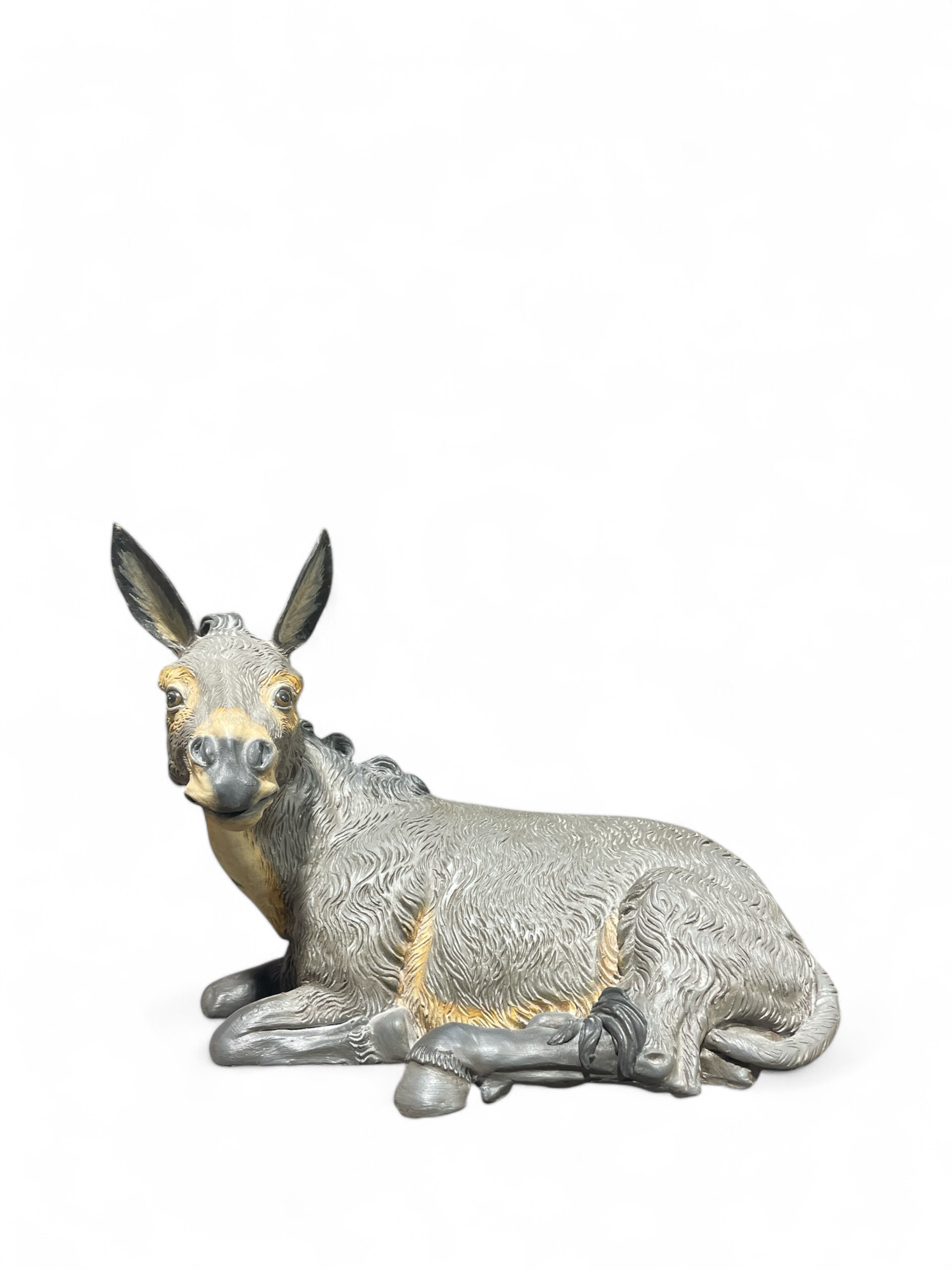 Burro agazapado - Terracota policromada