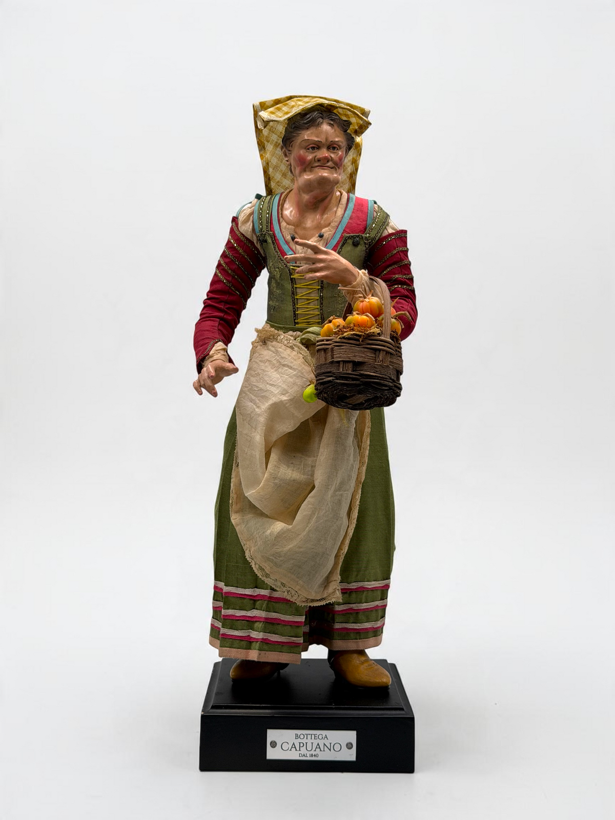 Adelige Dame – Krippenskulptur aus Terrakotta (40 cm)